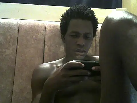 Snapshot of Bigras0011 chatting on July 2026 09:54:01 AM Bigras0011 online show from July 2026 09:54:01 AM