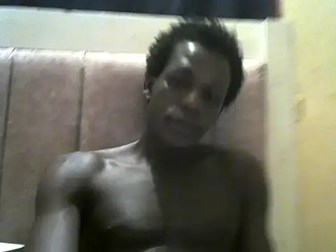 Snapshot of Bigras0011 chatting on June 2026 07:44:01 PM Bigras0011 online show from June 2026 07:44:01 PM