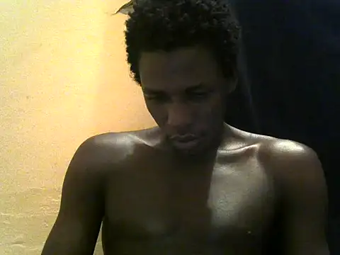 Bigras0011 online show from May 2026 04:02:02 PM
