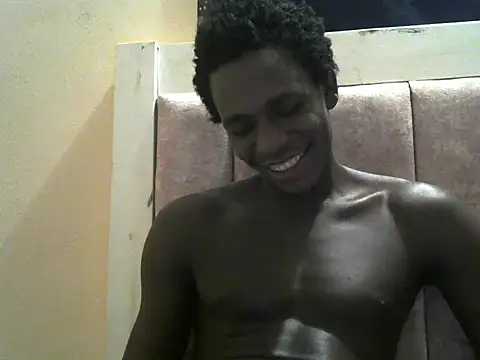 Snapshot of Bigras0011 chatting on June 2026 04:23:02 PM Bigras0011 online show from June 2026 04:23:02 PM