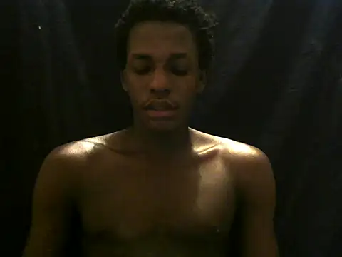 Snapshot of Bigras0011 chatting on June 2026 08:47:02 PM Bigras0011 online show from June 2026 08:47:02 PM