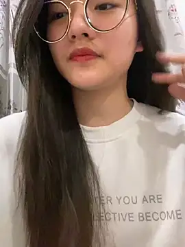 Krixxi22 online show from March 2025 03:11:02 PM