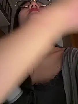 Krixxi22 online show from September 2025 02:17:02 PM