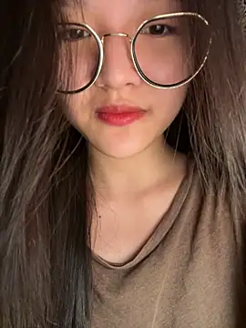 Krixxi22 online show from October 2025 02:38:02 PM