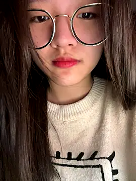 Krixxi22 online show from November 2025 02:16:01 PM