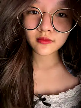 Krixxi22 online show from September 2025 02:12:02 PM