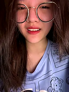 Krixxi22 online show from October 2025 02:20:02 PM