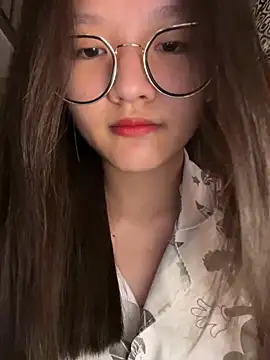 Krixxi22 online show from September 2025 02:35:01 PM