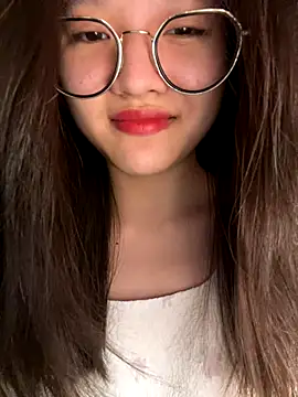 Krixxi22 online show from October 2025 02:07:01 PM