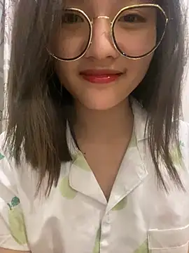 Krixxi22 online show from March 2025 02:58:02 PM