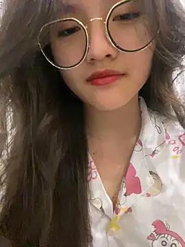 Krixxi22 online show from March 2025 03:02:02 PM