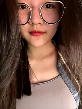 Krixxi22 online show from September 2025 02:34:02 PM