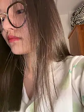 Krixxi22 online show from September 2025 02:16:02 PM