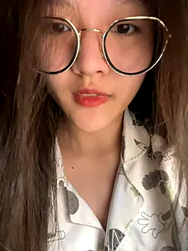 Krixxi22 online show from October 2025 02:16:01 PM