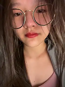 Krixxi22 online show from September 2025 03:01:02 PM