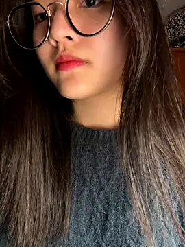 Krixxi22 online show from November 2025 03:44:02 PM