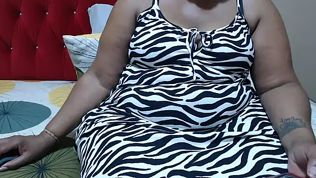 Snapshot of MIGHTYASSS chatting on November 2025 06:12:02 AM MIGHTYASSS online show from November 2025 06:12:02 AM