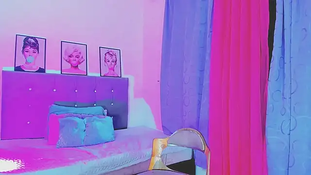 Snapshot of Kimberly_thompsom chatting on January 2025 01:51:02 AM Kimberly thompsom online show from January 2025 01:51:02 AM