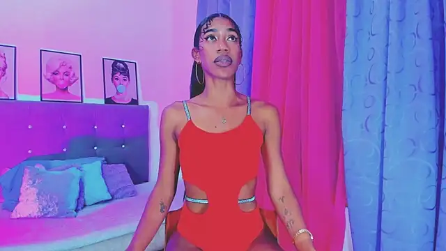 Snapshot of Kimberly_thompsom chatting on January 2025 04:03:01 AM Kimberly thompsom online show from January 2025 04:03:01 AM