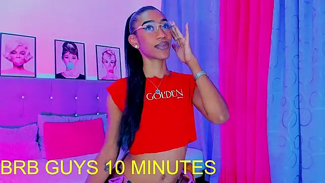 Snapshot of Kimberly_thompsom chatting on January 2025 04:15:02 AM Kimberly thompsom online show from January 2025 04:15:02 AM