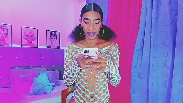 Snapshot of Kimberly_thompsom chatting on February 2025 09:29:02 AM Kimberly thompsom online show from February 2025 09:29:02 AM