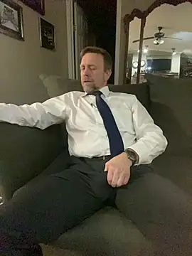 Realybigdill online show from March 2026 03:52:01 AM