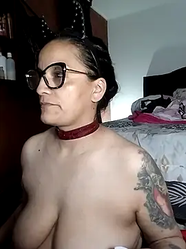 Snapshot of Taylor-hardcore chatting on May 2026 02:15:01 AM Taylor-hardcore online show from May 2026 02:15:01 AM