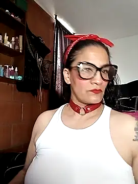 Taylor-hardcore online show from April 2026 06:09:01 PM