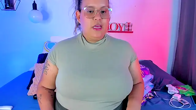monicabbw  online show from January 2025 09:18:02 PM