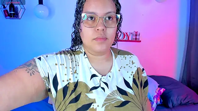monicabbw  online show from January 2025 02:00:02 PM
