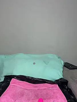 MimiCurves online show from December 2025 06:45:02 AM