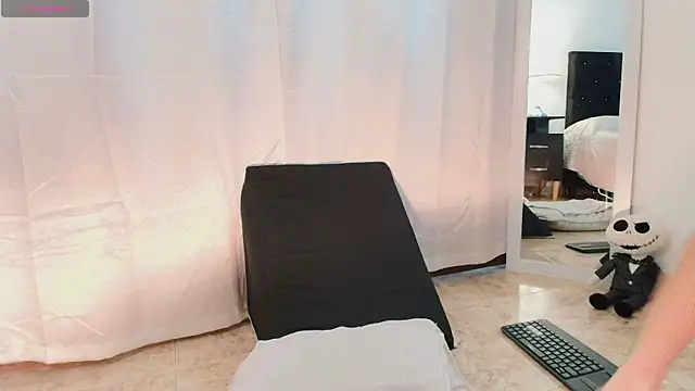 MeganLorensx online show from March 2026 08:31:02 PM