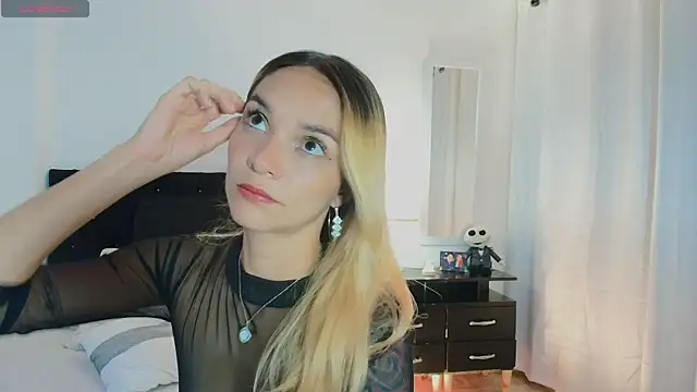 MeganLorensx online show from April 2026 08:43:01 PM