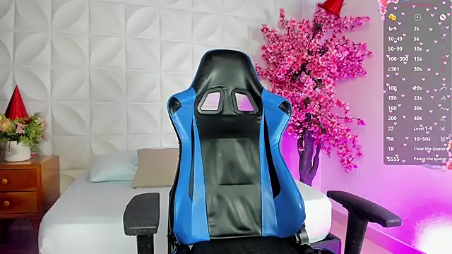 cloe yeraldy  online show from December 2025 02:26:01 AM