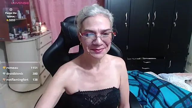 Giorgia xue53 online show from November 2025 03:24:02 AM