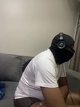 jaytee198610 online show from April 2026 07:43:01 PM