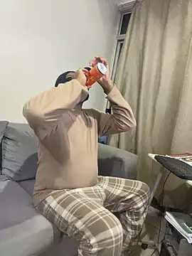 jaytee198610 online show from April 2026 04:33:02 PM