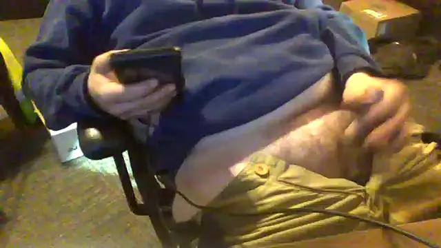 daddysmalldick502 online show from April 2026 01:59:02 PM