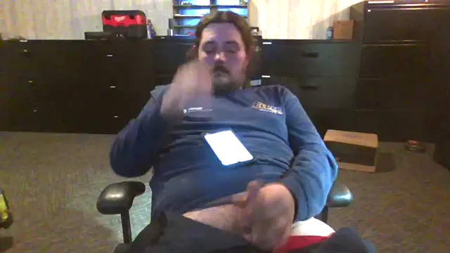 daddysmalldick502 online show from April 2026 05:09:01 PM