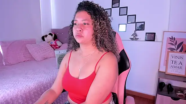 Kenia tompson01 online show from September 2025 06:25:02 PM
