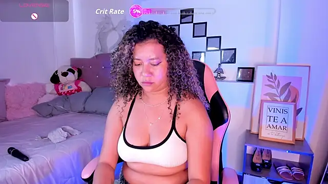 Kenia tompson01 online show from September 2025 06:36:02 PM