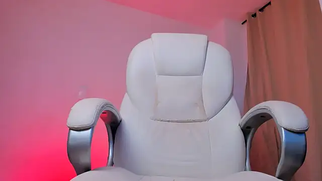 Snapshot of Angelo_duarte chatting on December 2025 06:29:01 PM Angelo duarte online show from December 2025 06:29:01 PM