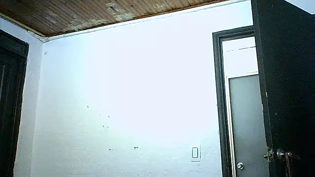 Snapshot of Bellabeltrann chatting on October 2025 11:45:02 PM Bellabeltrann online show from October 2025 11:45:02 PM