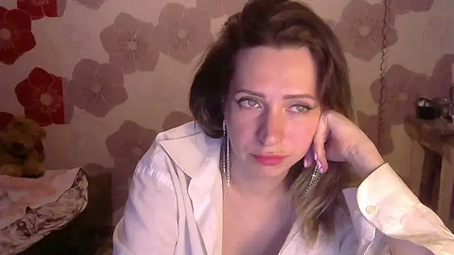 John Daenerys online show from September 2025 06:25:02 PM