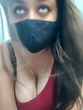 Natasha-143 online show from April 2026 07:47:01 PM