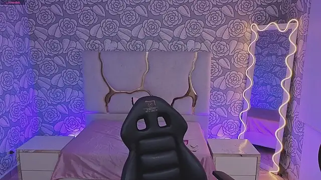 Mellani tay online show from February 2026 03:35:02 AM