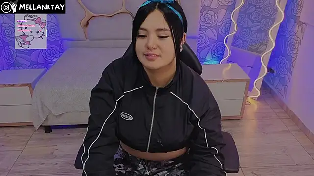 Mellani tay online show from November 2025 03:28:02 AM