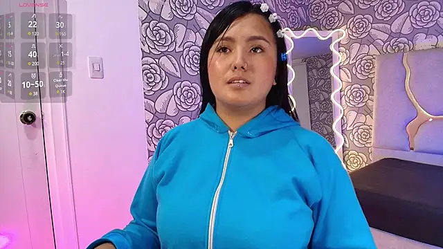 Snapshot of Mellani_tay chatting on February 2025 06:14:02 AM Mellani tay online show from February 2025 06:14:02 AM