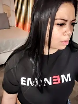 martinna tay online show from April 2026 03:19:01 AM