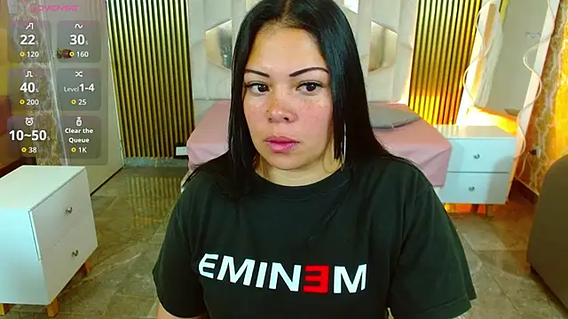 martinna tay online show from December 2025 03:23:01 AM